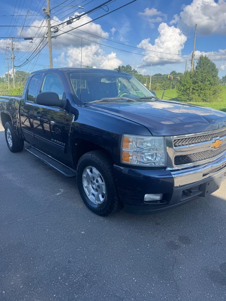 2011 Chevrolet Silverado - $5,200