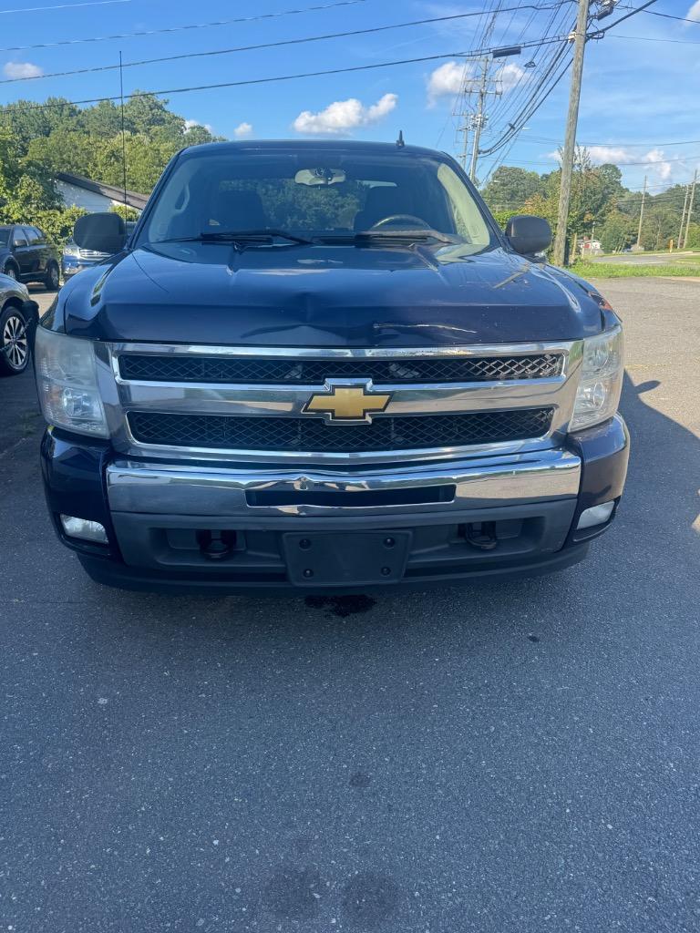 2011 Chevrolet Silverado - $5,200