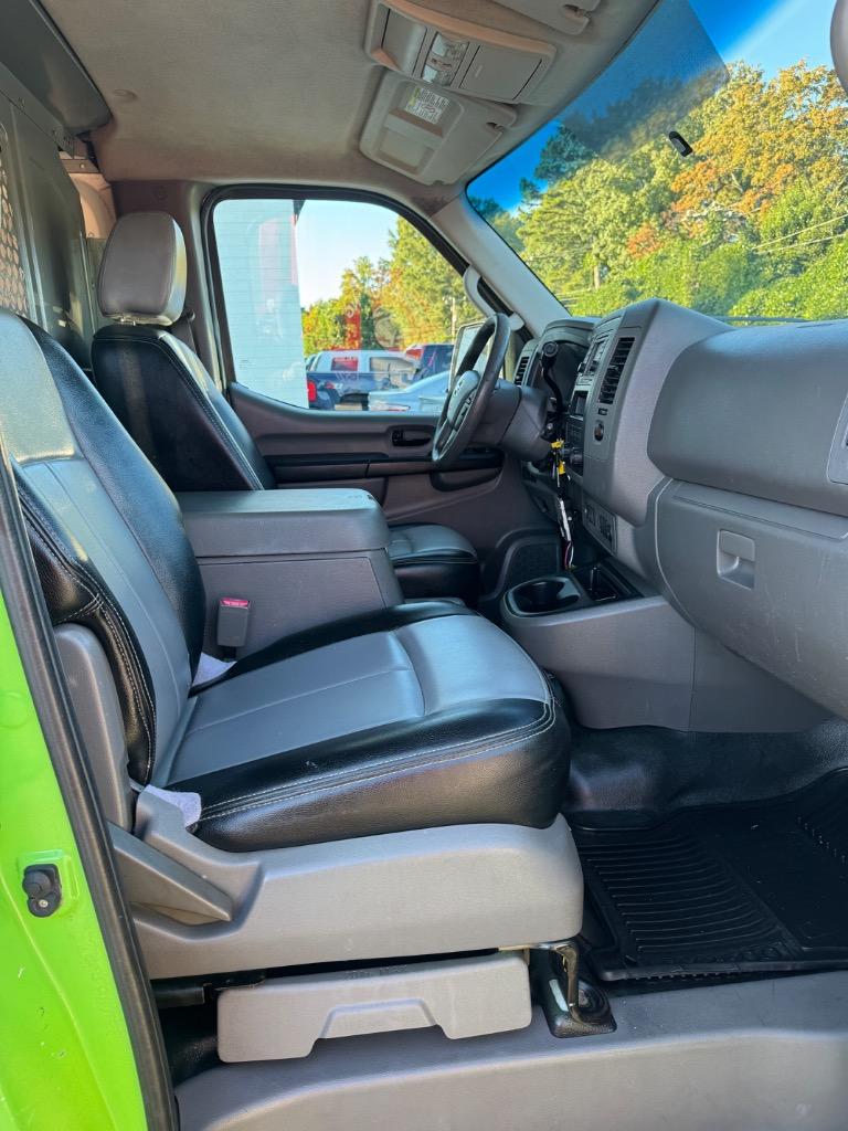 2012 Nissan Nv - $6,000