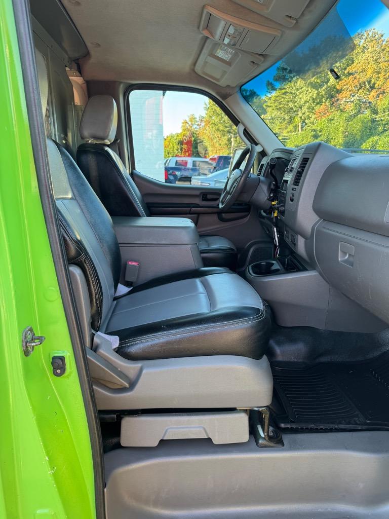 2012 Nissan Nv - $6,000
