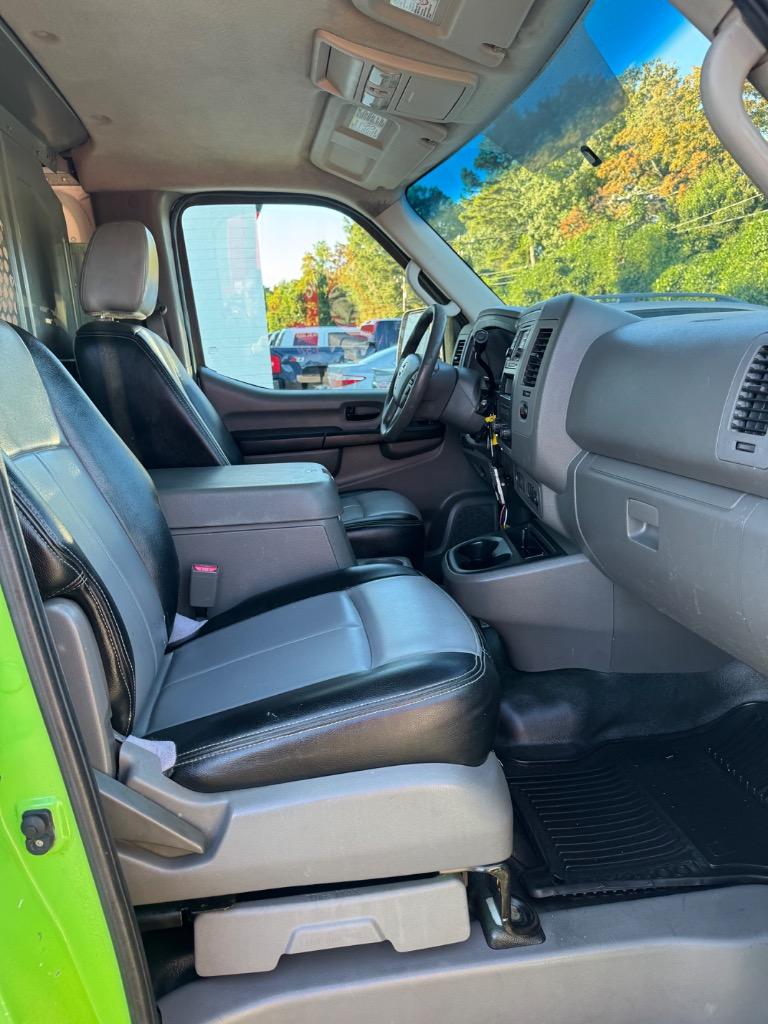 2012 Nissan Nv - $6,000