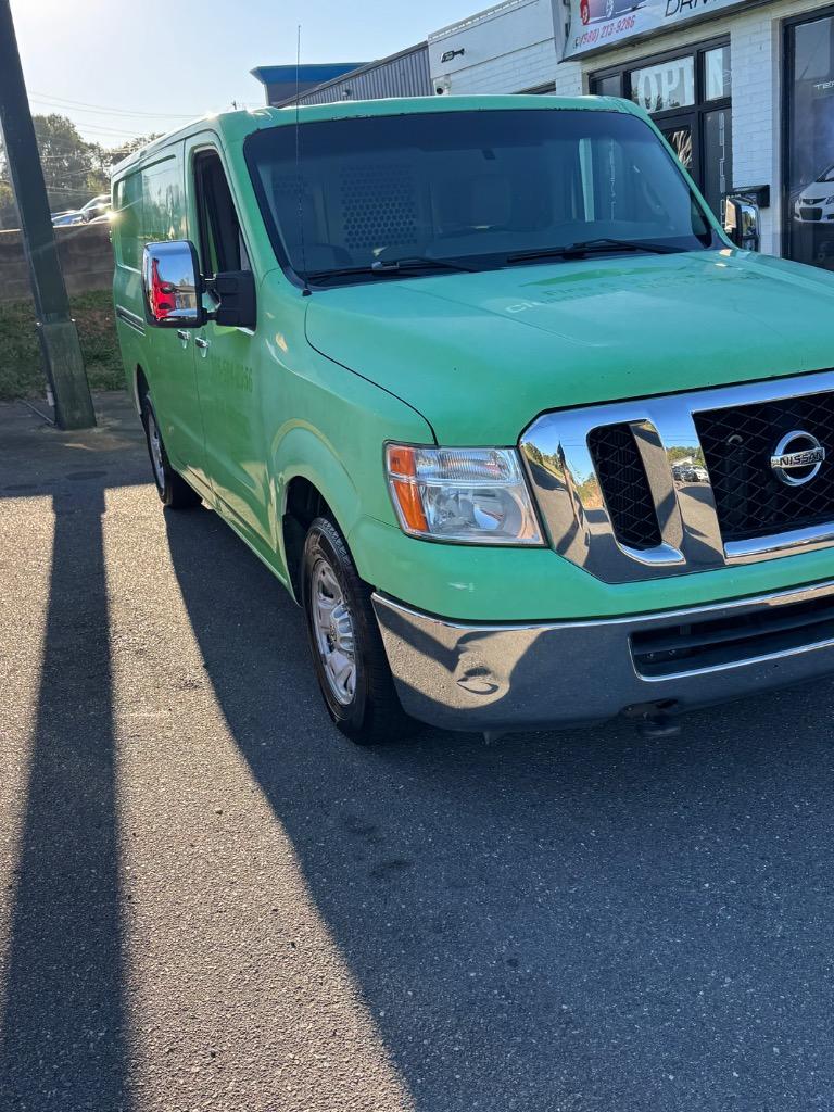 2012 Nissan Nv - $6,000