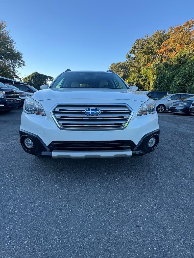 2017 Subaru Outback - $10,999