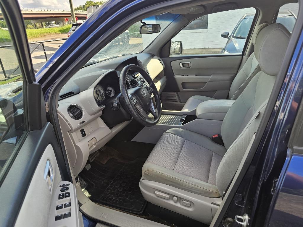 2013 Honda Pilot - $8,200