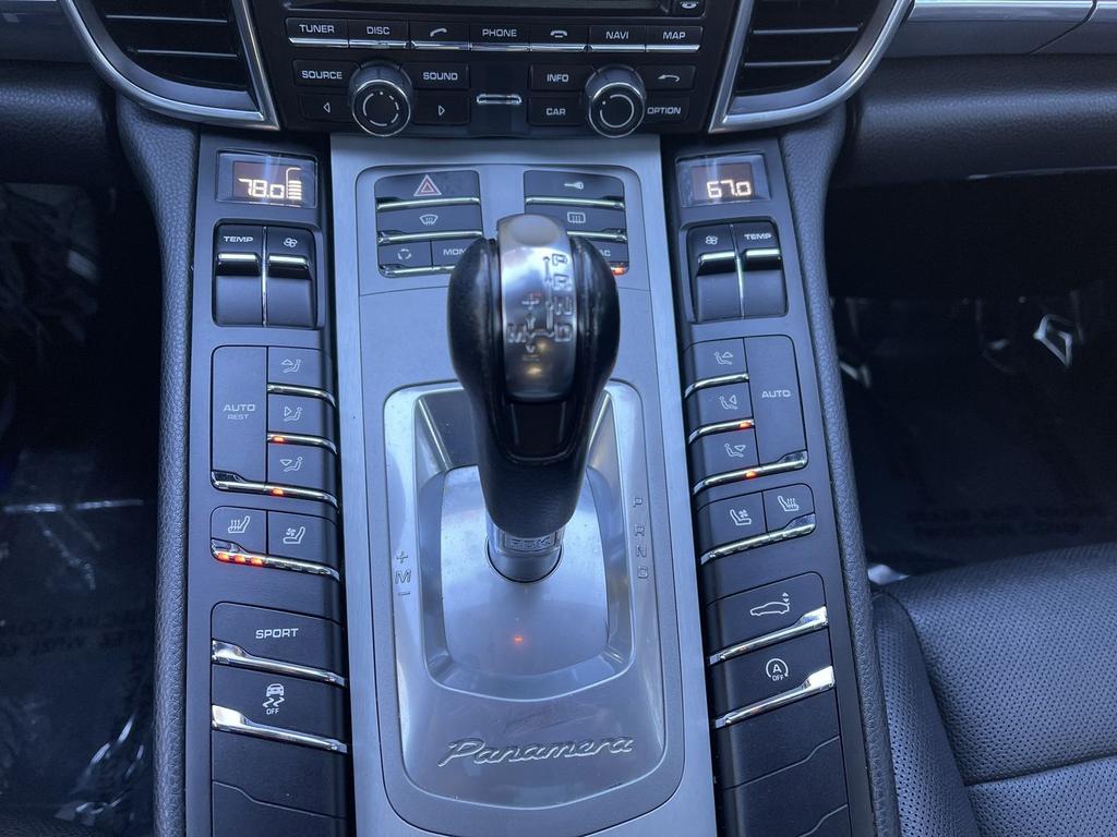 2012 Porsche Panamera photo