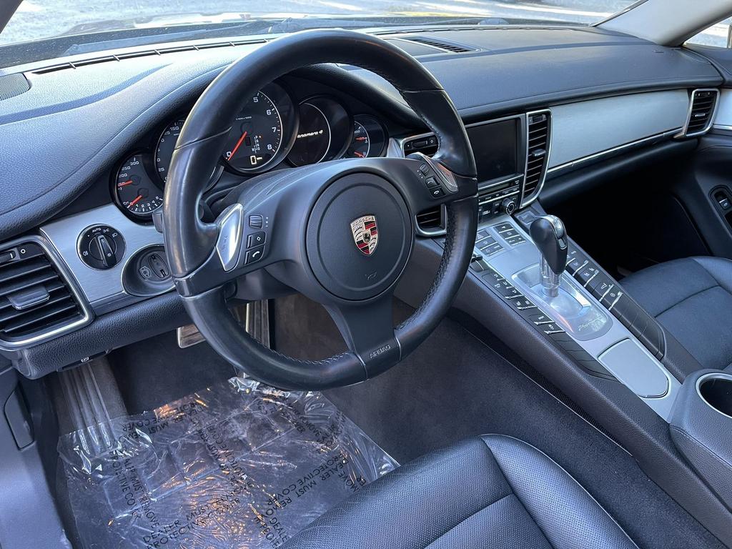 2012 Porsche Panamera photo