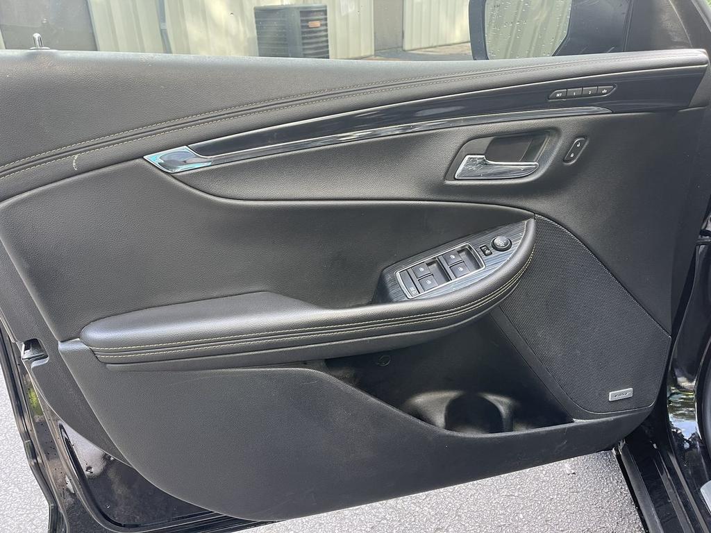 2016 Chevrolet Impala LTZ Sedan 4D photo