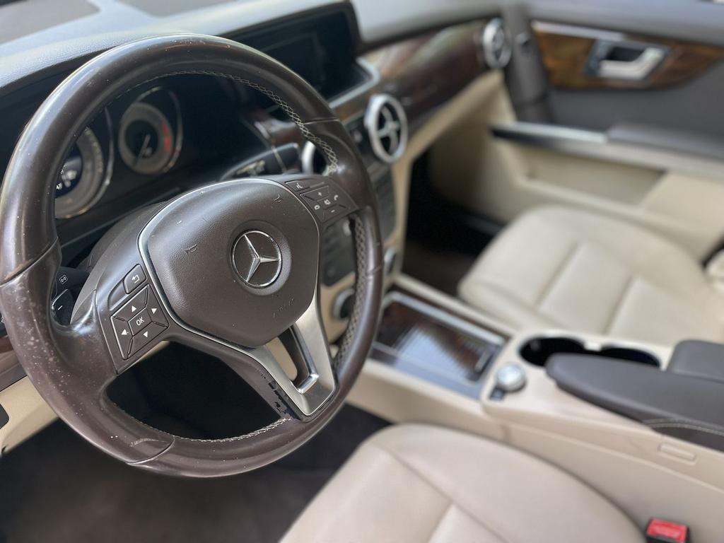 2015 Mercedes-Benz GLK-Class GLK 350 Sport Utility 4D photo