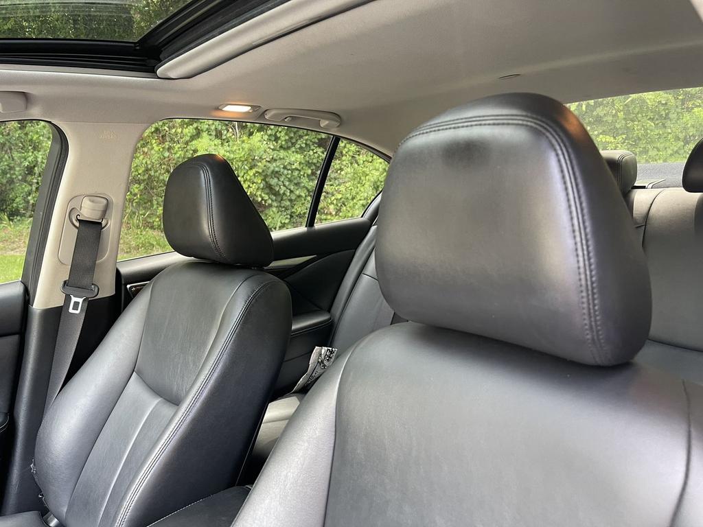 2018 Infiniti Q50 3.0t LUXE Sedan 4D photo