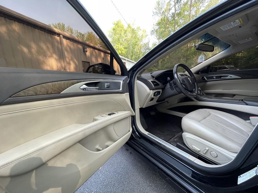 2017 Lincoln MKZ Select Sedan 4D photo