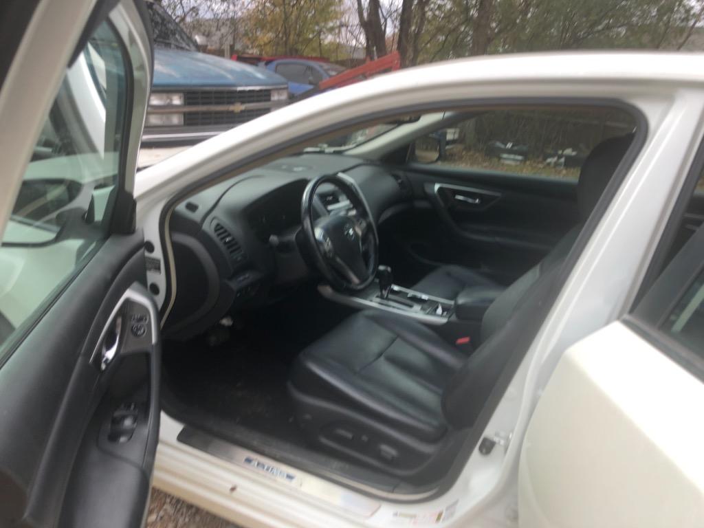 2013 Nissan Altima 2.5 photo