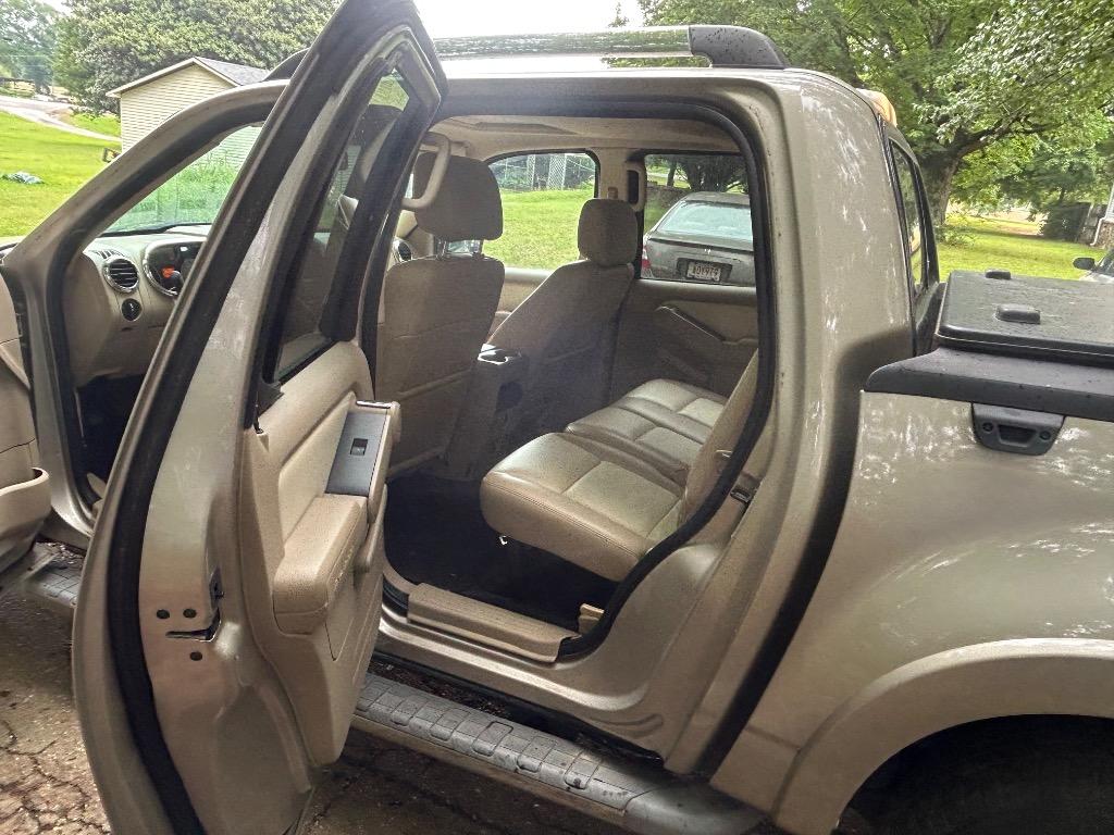 2007 Ford Explorer Sport Trac Limited photo