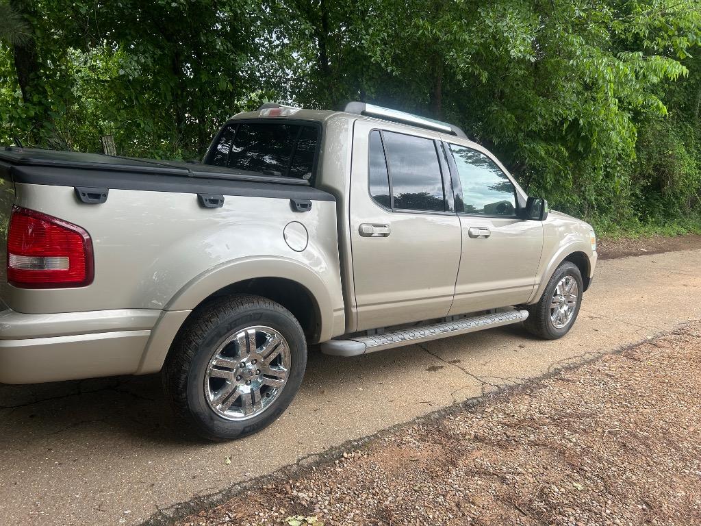 2007 Ford Explorer Sport Trac Limited photo