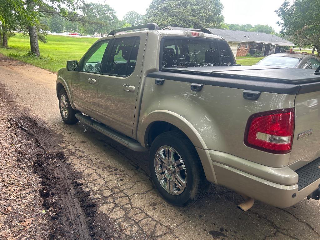 2007 Ford Explorer Sport Trac Limited photo