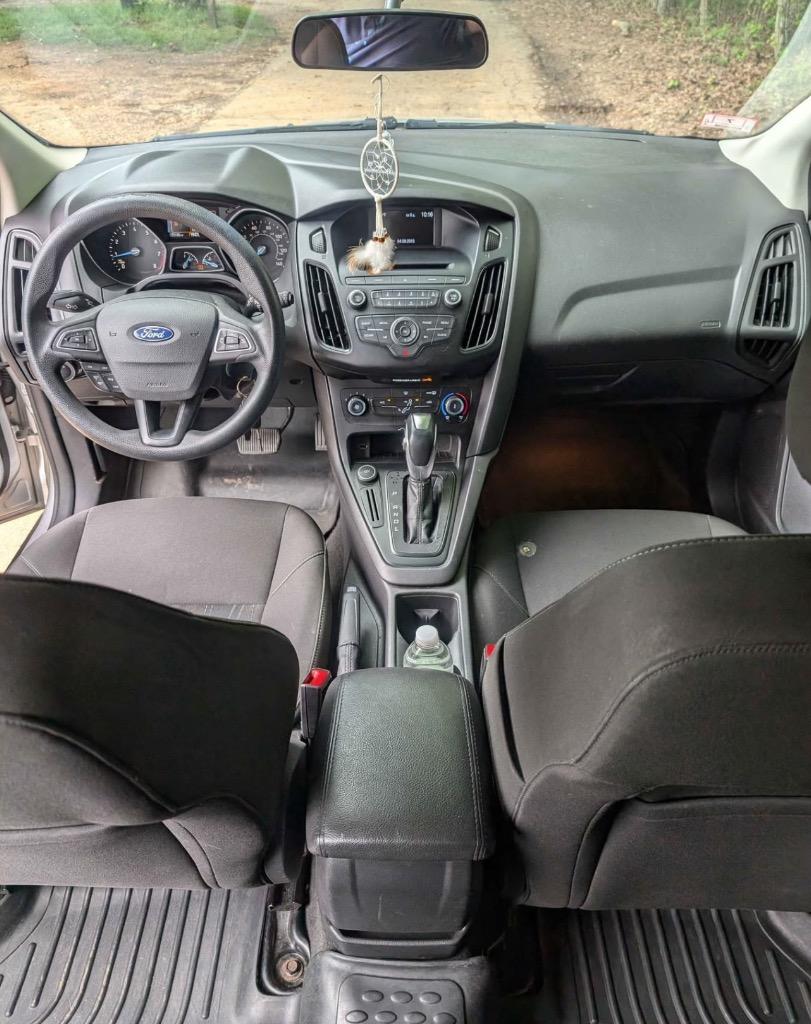 2015 Ford Focus SE photo
