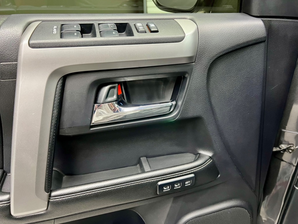 2014 Toyota 4Runner Limited photo
