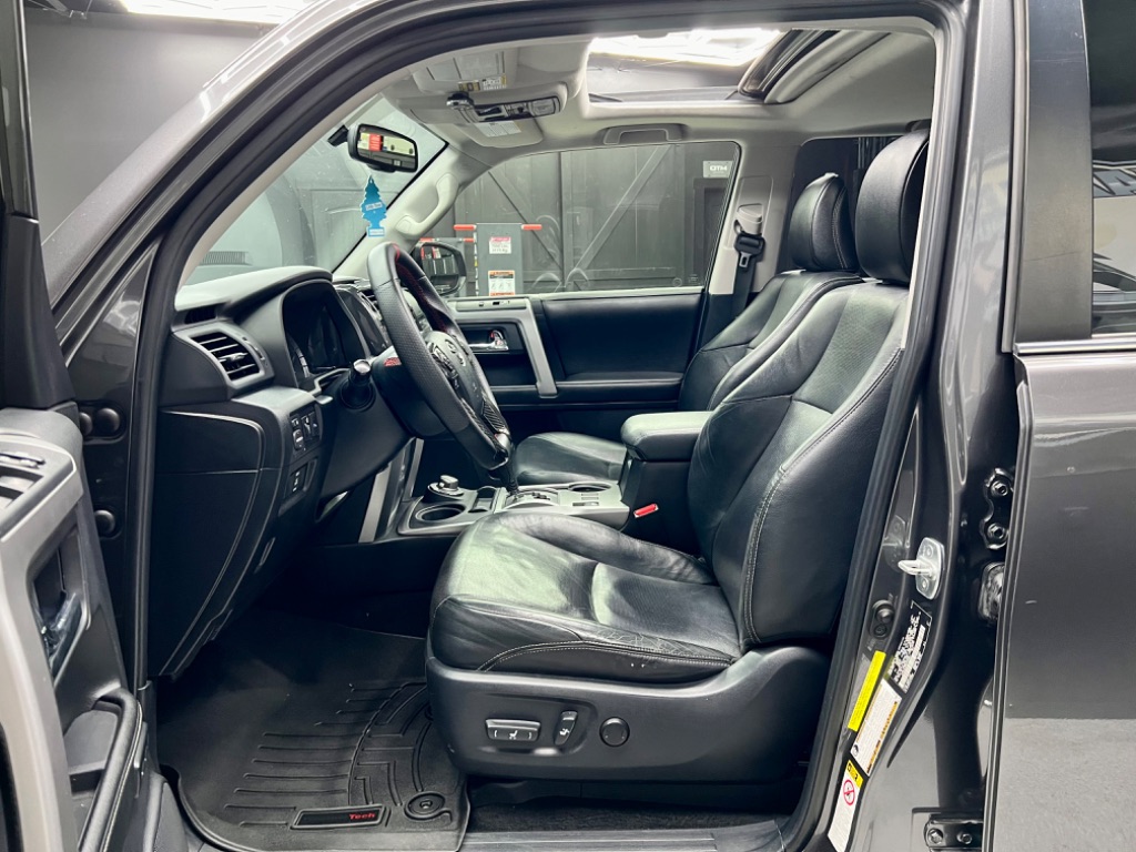 2014 Toyota 4Runner Limited photo