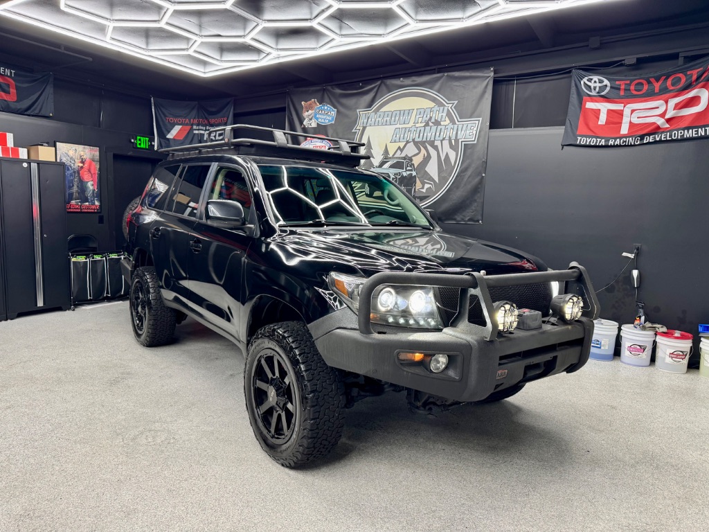 2011 Toyota Land Cruiser photo