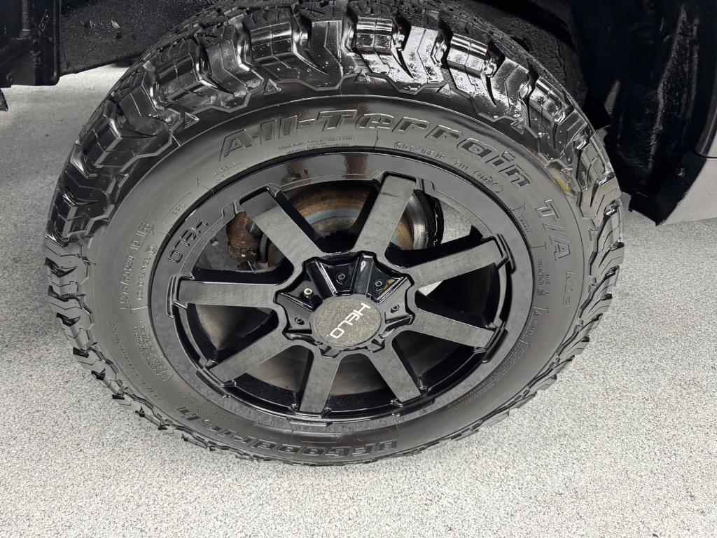 2011 Toyota Land Cruiser photo