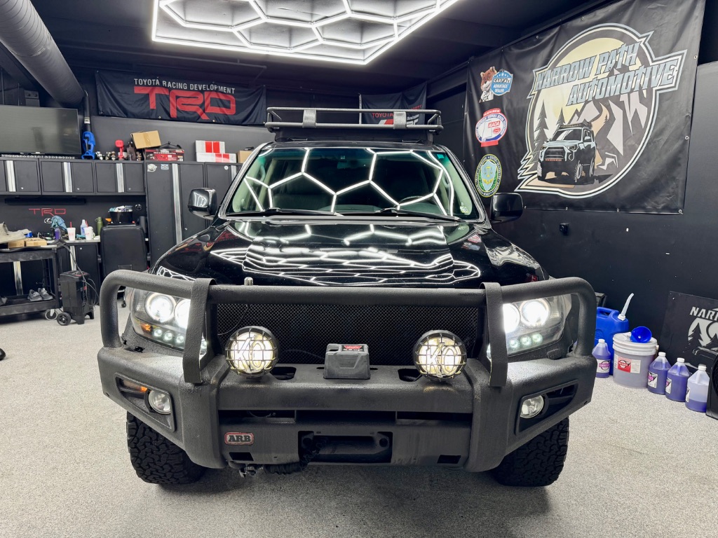 2011 Toyota Land Cruiser photo