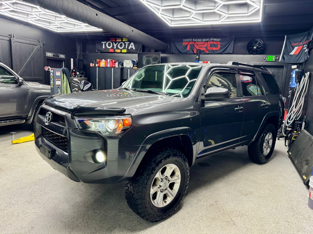 2014 Toyota 4Runner Limited photo