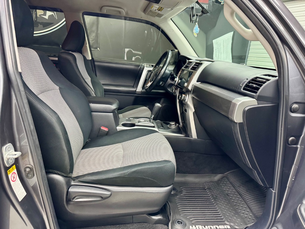 2014 Toyota 4Runner Limited photo
