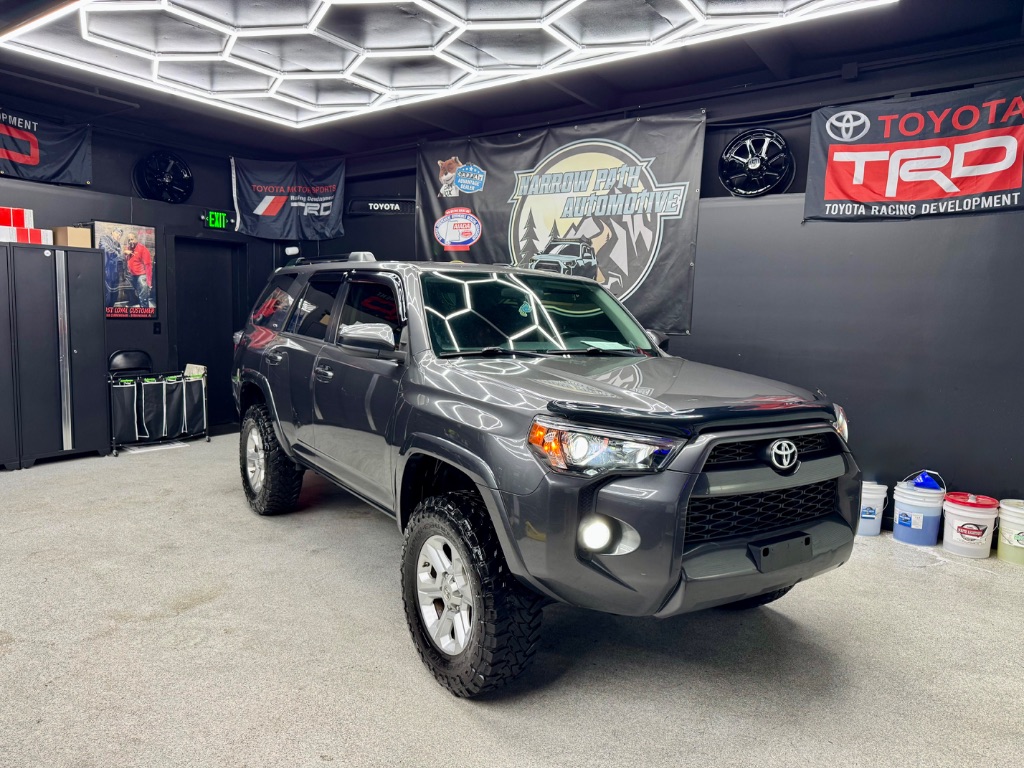 2014 Toyota 4Runner Limited photo