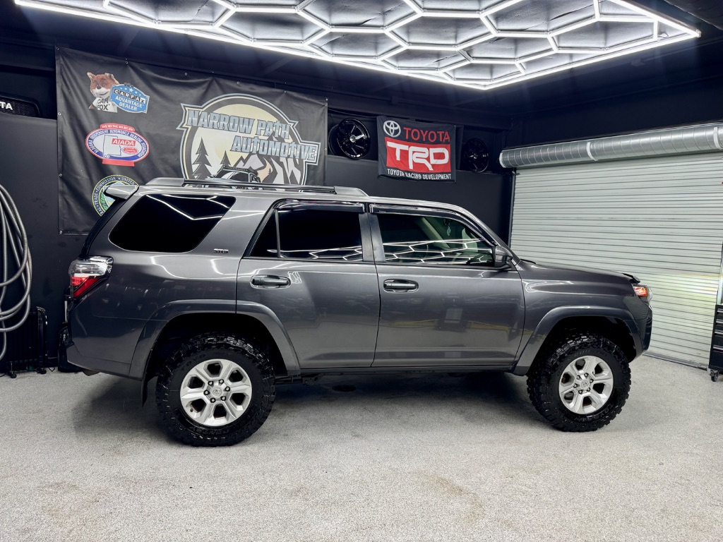 2014 Toyota 4Runner Limited photo