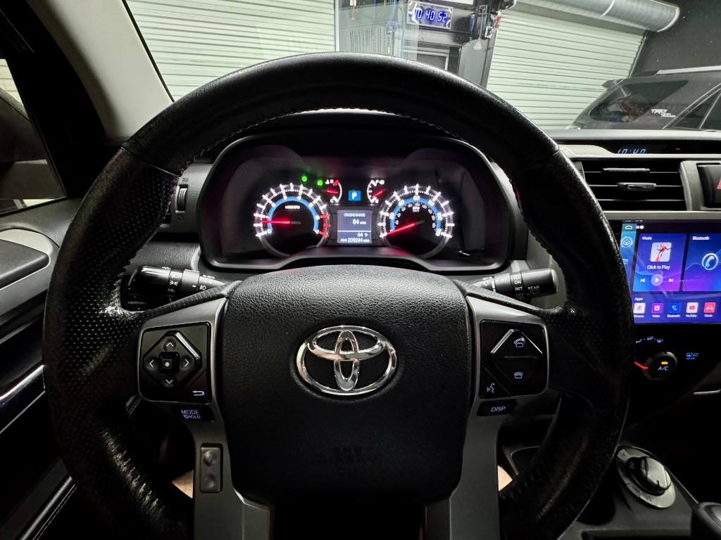 2014 Toyota 4Runner Limited photo