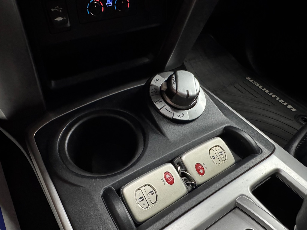 2015 Toyota 4Runner Limited photo