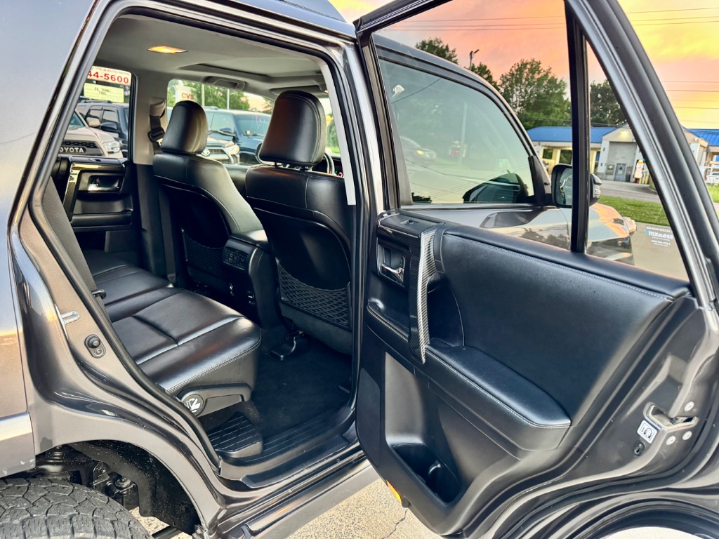 2015 Toyota 4Runner Limited photo