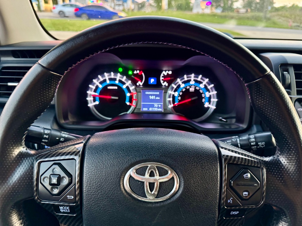 2015 Toyota 4Runner Limited photo