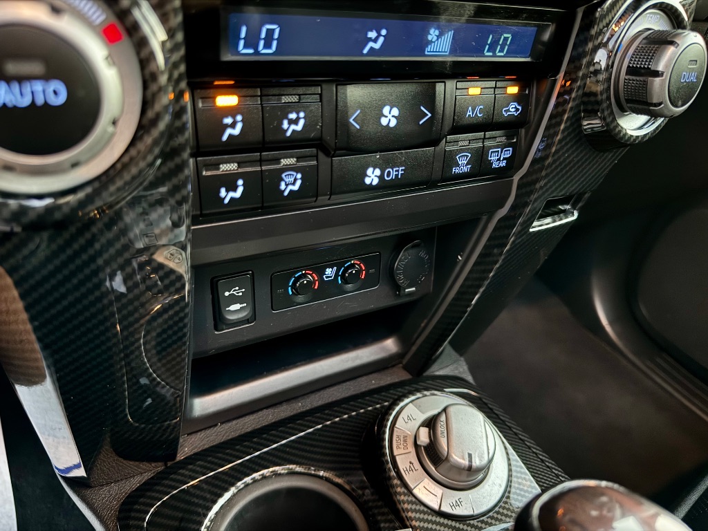 2015 Toyota 4Runner Limited photo