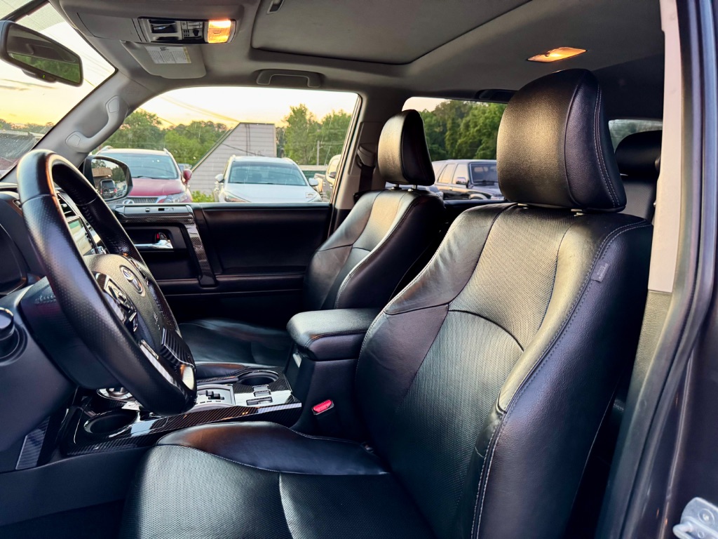 2015 Toyota 4Runner Limited photo