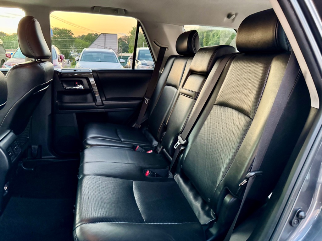 2015 Toyota 4Runner Limited photo