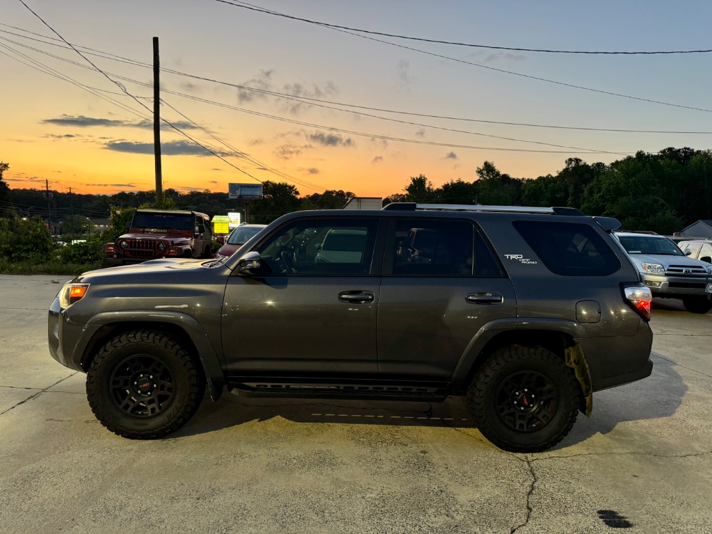 2017 Toyota 4Runner TRD Offroad Premium photo