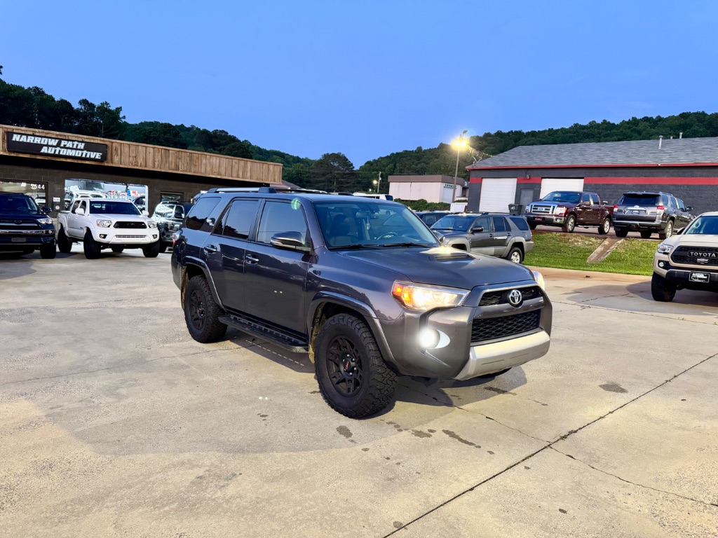 2017 Toyota 4Runner TRD Offroad Premium photo