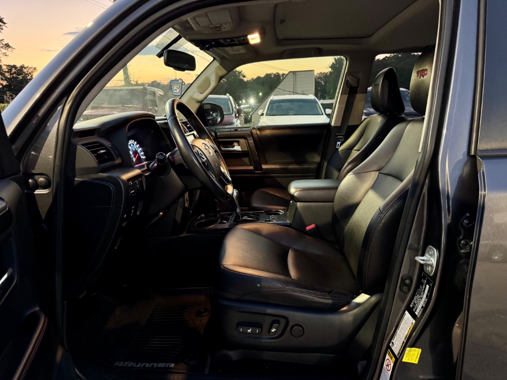 2017 Toyota 4Runner TRD Offroad Premium photo