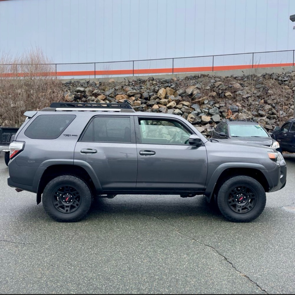 2016 Toyota 4Runner TRD Pro photo