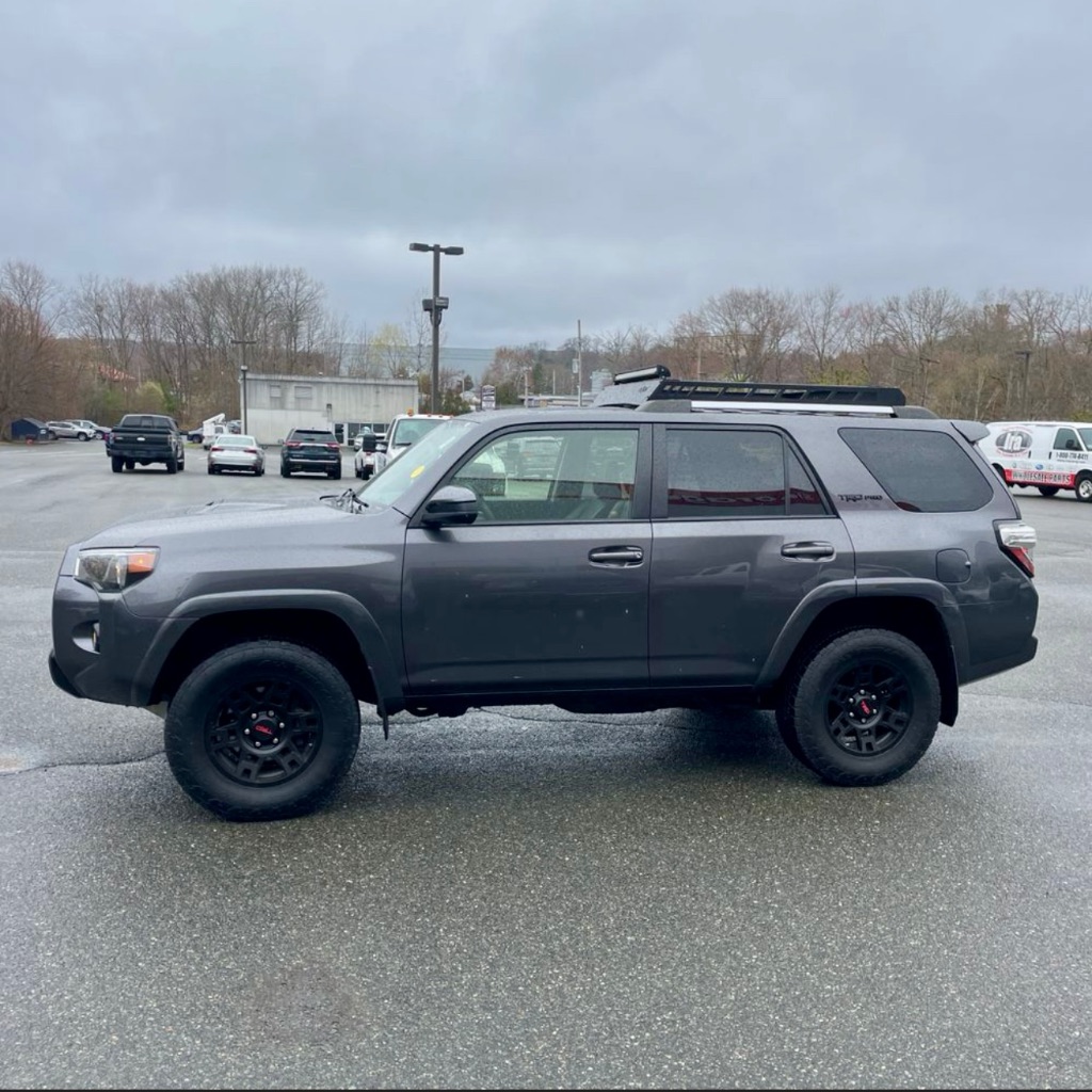 2016 Toyota 4Runner TRD Pro photo