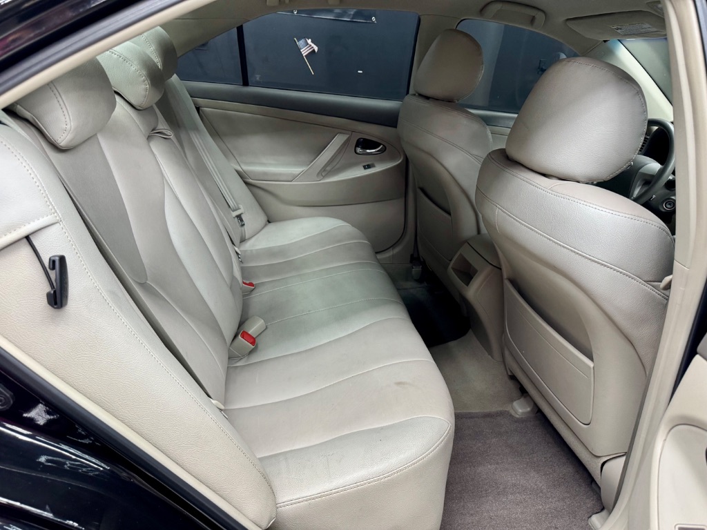 2011 Toyota Camry photo