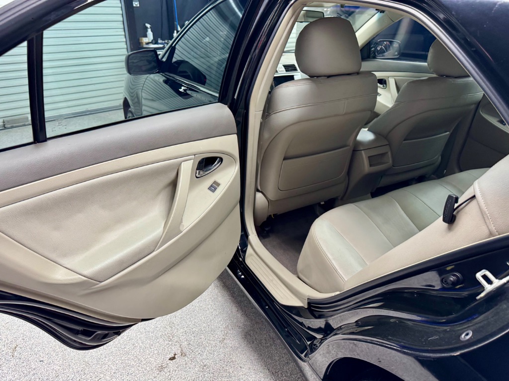 2011 Toyota Camry photo