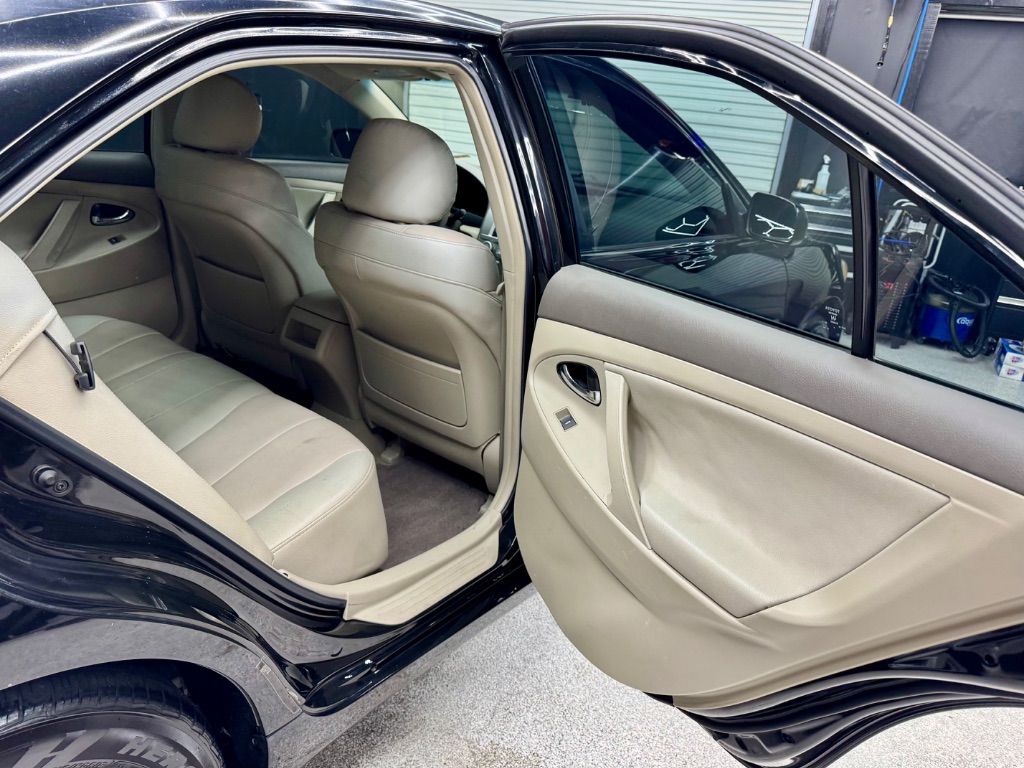 2011 Toyota Camry photo
