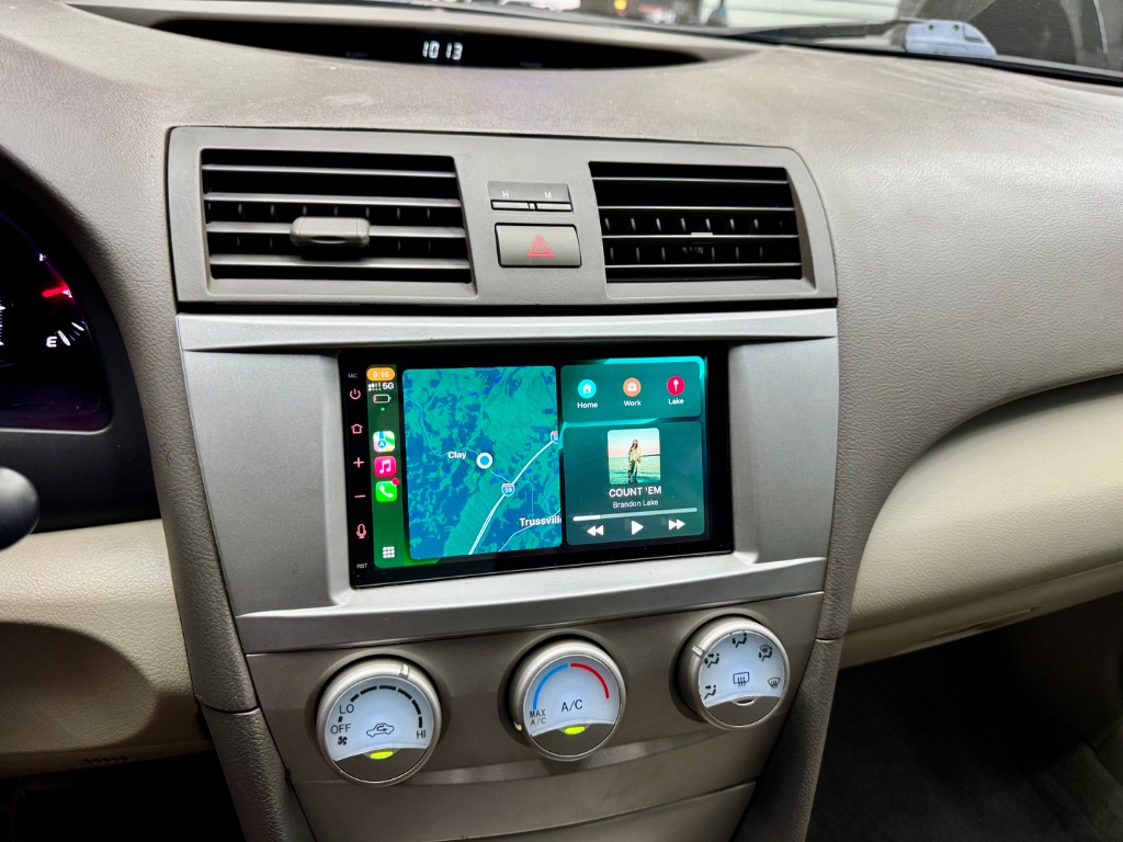 2011 Toyota Camry photo