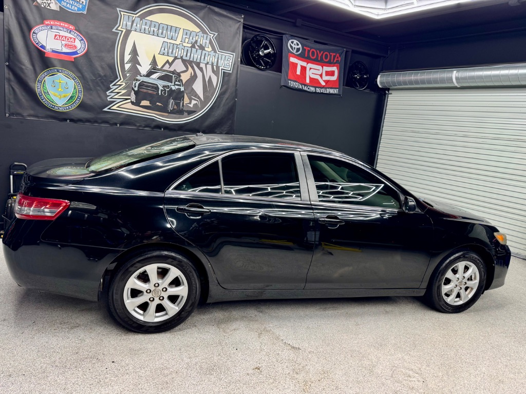 2011 Toyota Camry photo