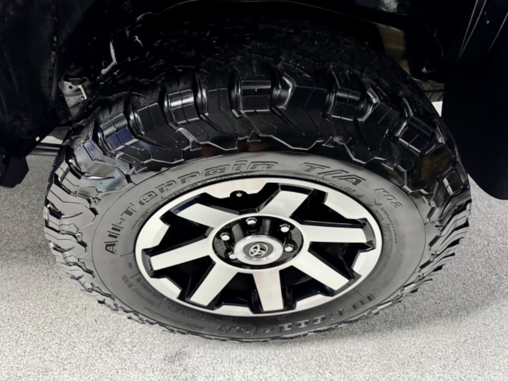 2019 Toyota 4Runner TRD Offroad Premium photo