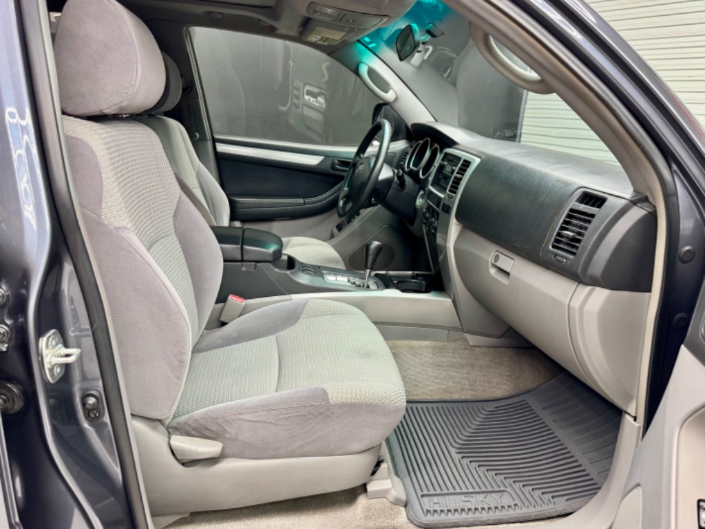 2003 Toyota 4Runner SR5 photo