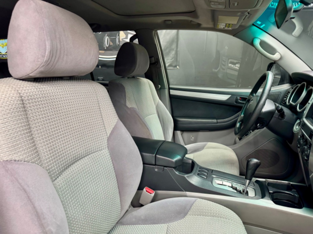 2003 Toyota 4Runner SR5 photo