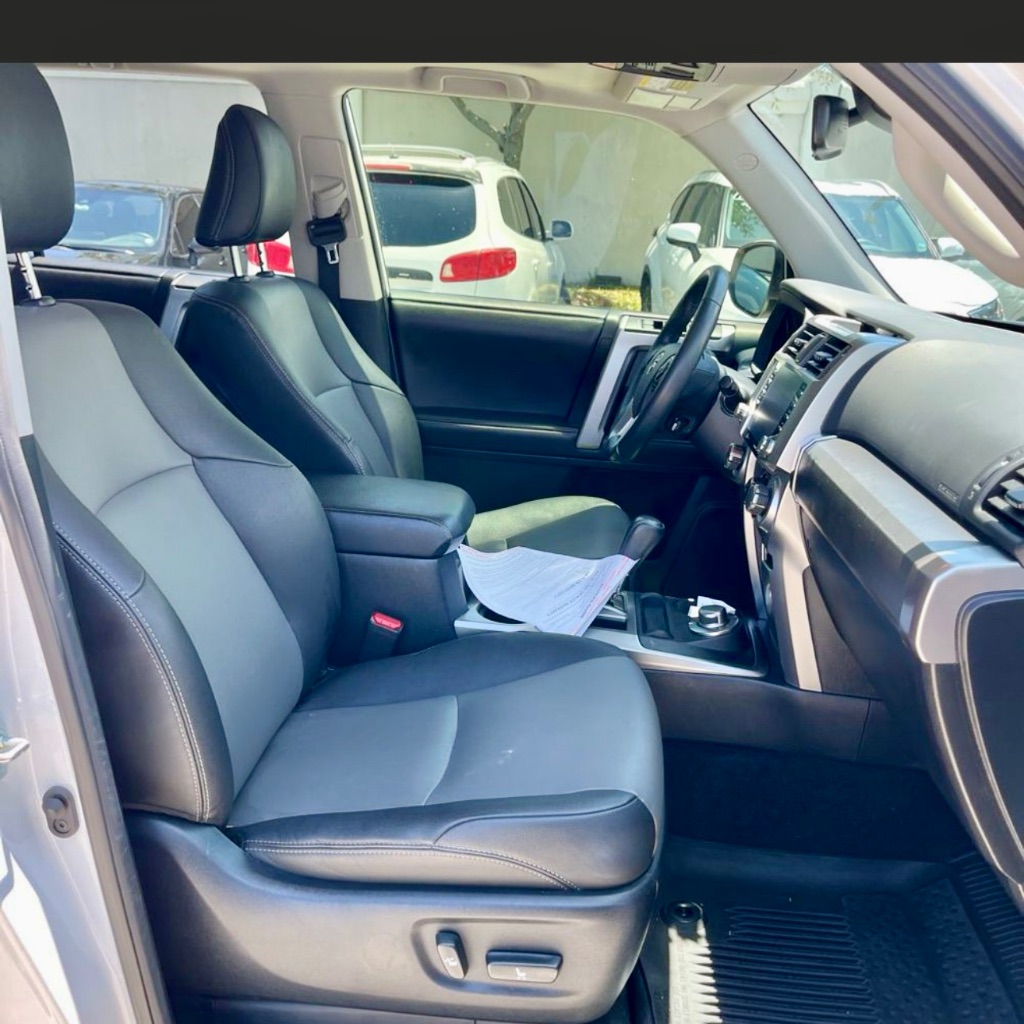 2020 Toyota 4Runner SR5 Premium photo