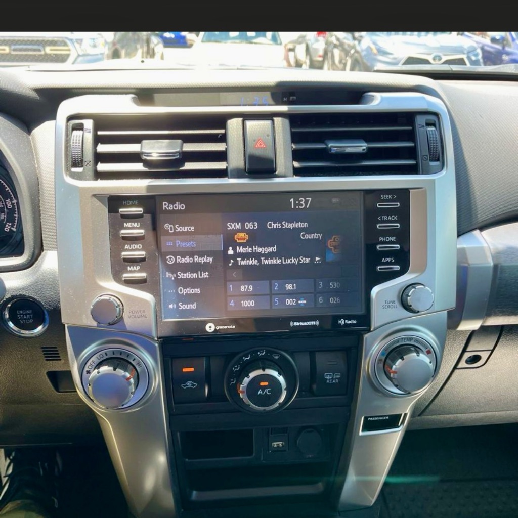2020 Toyota 4Runner SR5 Premium photo